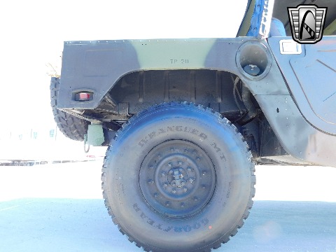 2002 AM General M1123 image 41