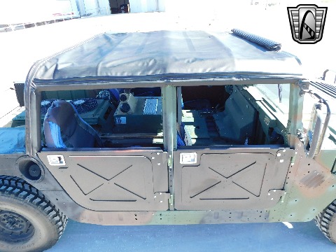 2002 AM General M1123 image 42