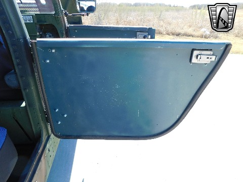 2002 AM General M1123 image 126