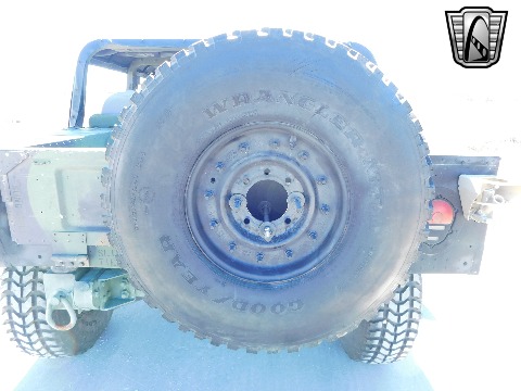 2002 AM General M1123 image 53