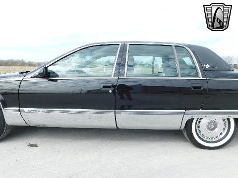 1996 Cadillac Fleetwood image 31