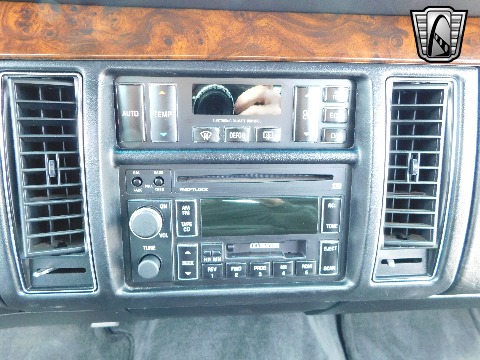 1996 Cadillac Fleetwood image 109