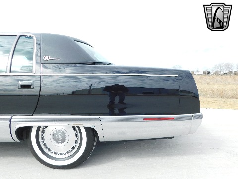 1996 Cadillac Fleetwood image 34