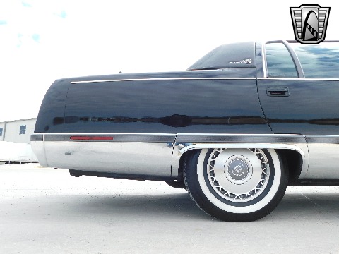 1996 Cadillac Fleetwood image 41