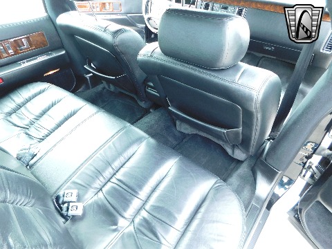 1996 Cadillac Fleetwood image 121