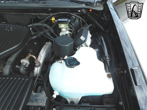 1996 Cadillac Fleetwood image 96