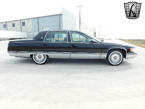1996 Cadillac Fleetwood image 19
