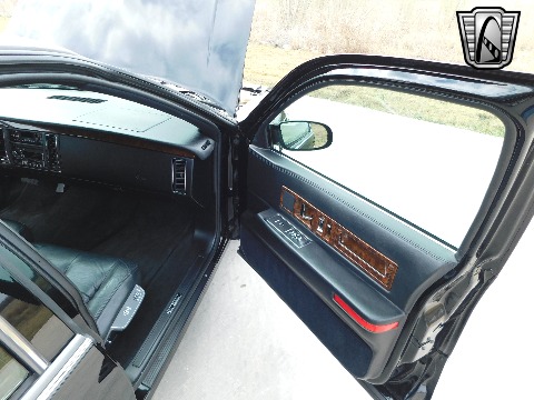 1996 Cadillac Fleetwood image 125