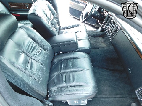 1996 Cadillac Fleetwood image 127