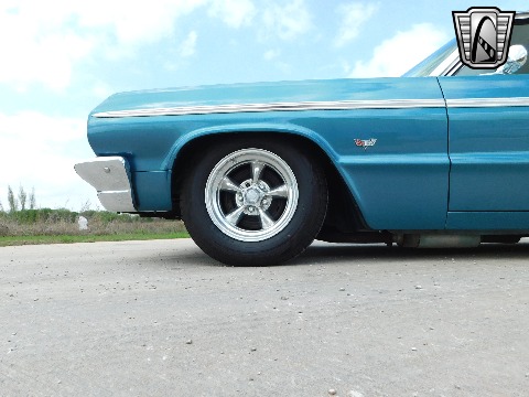 1964 Chevrolet Impala image 29