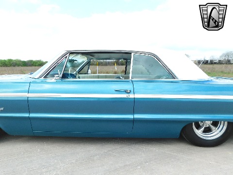 1964 Chevrolet Impala image 31