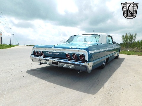 1964 Chevrolet Impala image 16