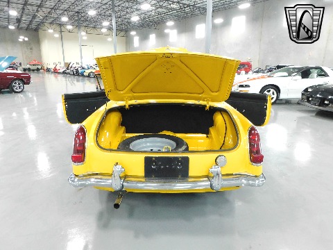 1964 MG MGB image 56