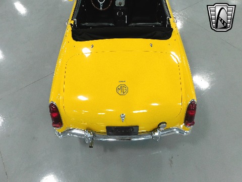 1964 MG MGB image 33