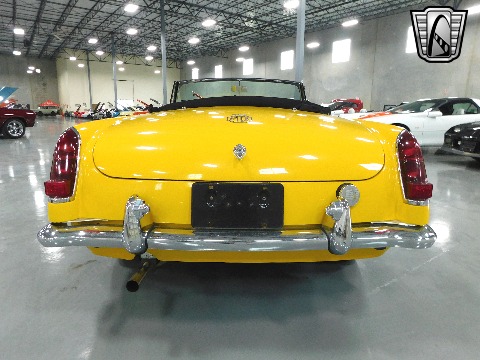 1964 MG MGB image 34