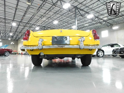 1964 MG MGB image 14