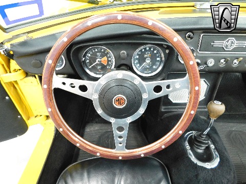 1964 MG MGB image 92