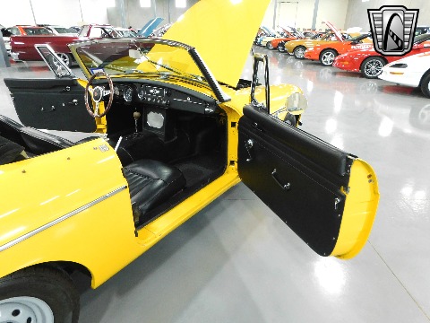 1964 MG MGB image 98
