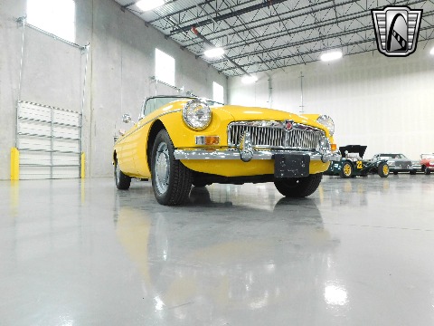 1964 MG MGB image 23