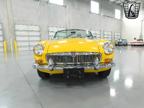 1964 MG MGB image 25