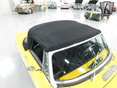 1964 MG MGB image 129