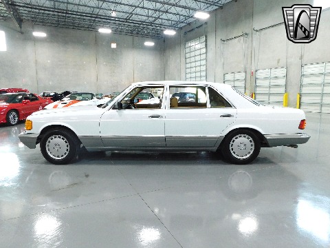 1987 Mercedes-Benz 560SEL image 7
