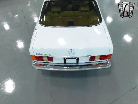 1987 Mercedes-Benz 560SEL image 36
