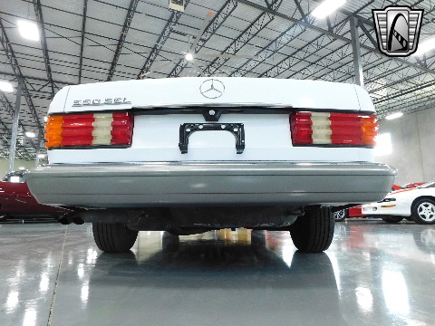 1987 Mercedes-Benz 560SEL image 38
