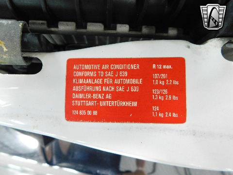 1987 Mercedes-Benz 560SEL image 90