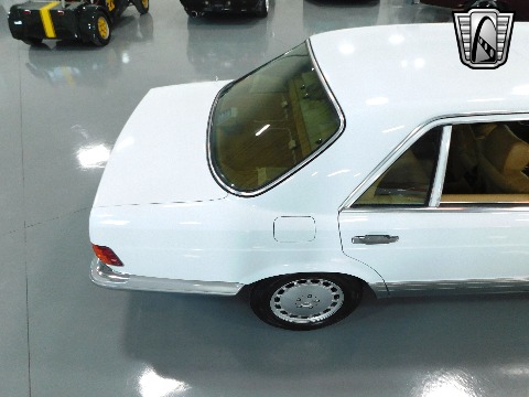 1987 Mercedes-Benz 560SEL image 39