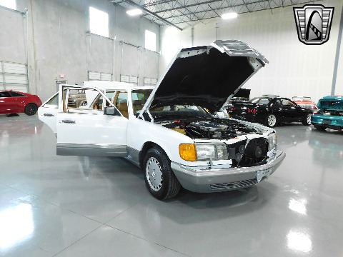 1987 Mercedes-Benz 560SEL image 65