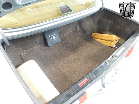 1987 Mercedes-Benz 560SEL image 67