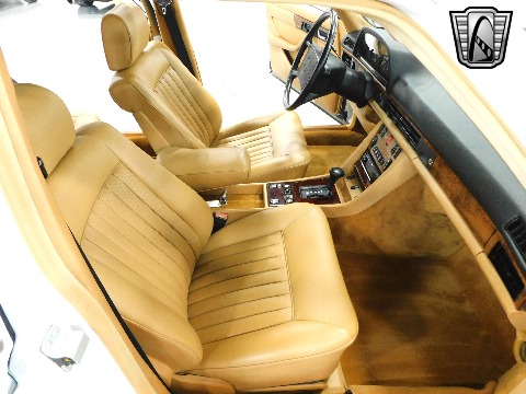 1987 Mercedes-Benz 560SEL image 120