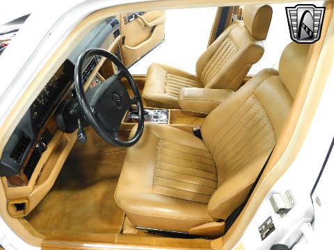 1987 Mercedes-Benz 560SEL image 95