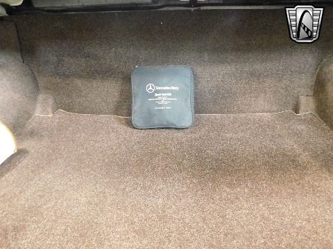 1987 Mercedes-Benz 560SEL image 72