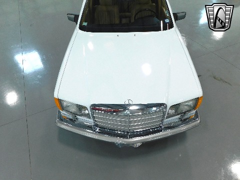 1987 Mercedes-Benz 560SEL image 48