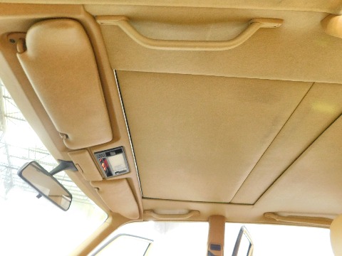 1987 Mercedes-Benz 560SEL image 105