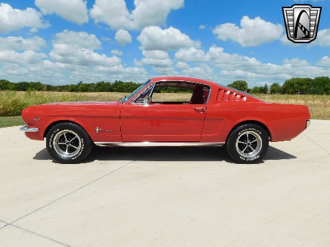 1965 Ford Mustang image 7