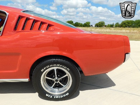 1965 Ford Mustang image 34