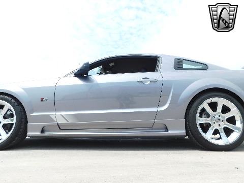 2006 Ford Mustang image 32