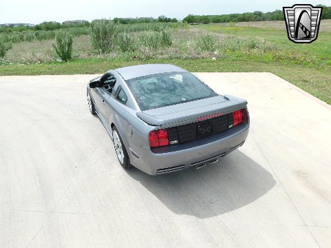 2006 Ford Mustang image 9