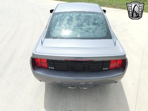 2006 Ford Mustang image 36