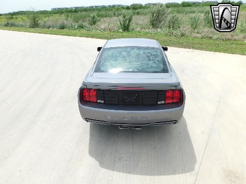 2006 Ford Mustang image 12
