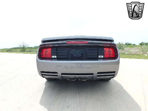 2006 Ford Mustang image 13