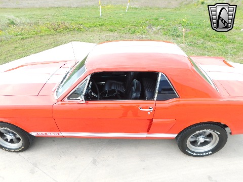 1965 Ford Mustang image 30
