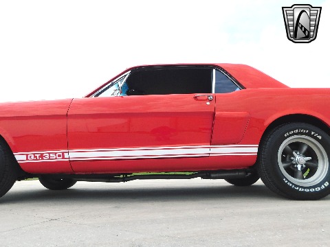 1965 Ford Mustang image 32
