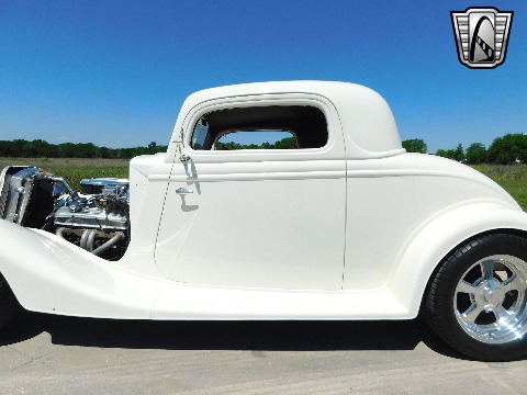1934 Ford 3 Window image 29