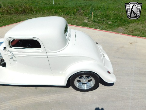 1934 Ford 3 Window image 30