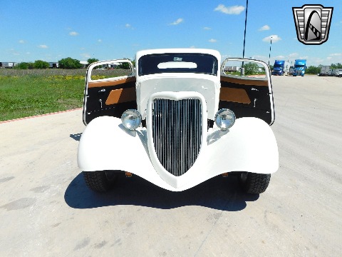 1934 Ford 3 Window image 59