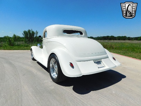 1934 Ford 3 Window image 9